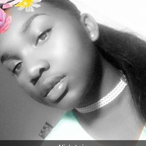 Meet your Posher, Ahlayjah